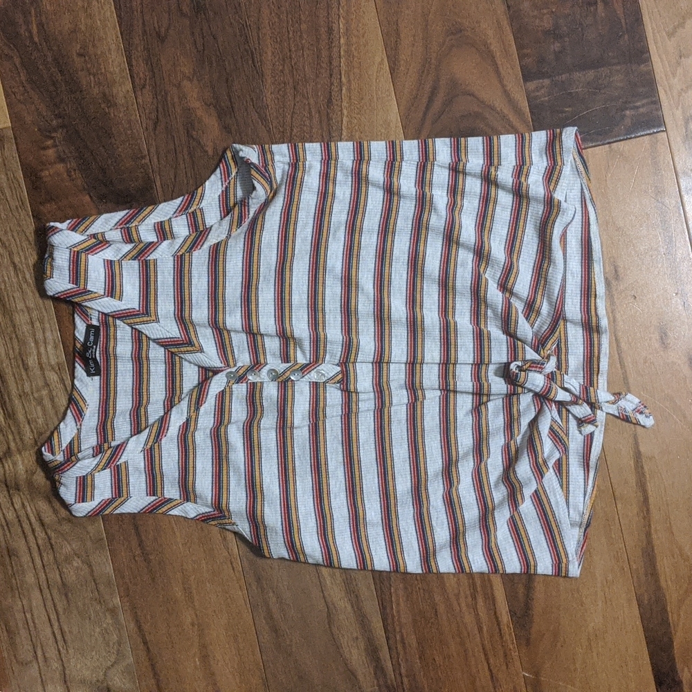 Kim & cami tie front shirt size M